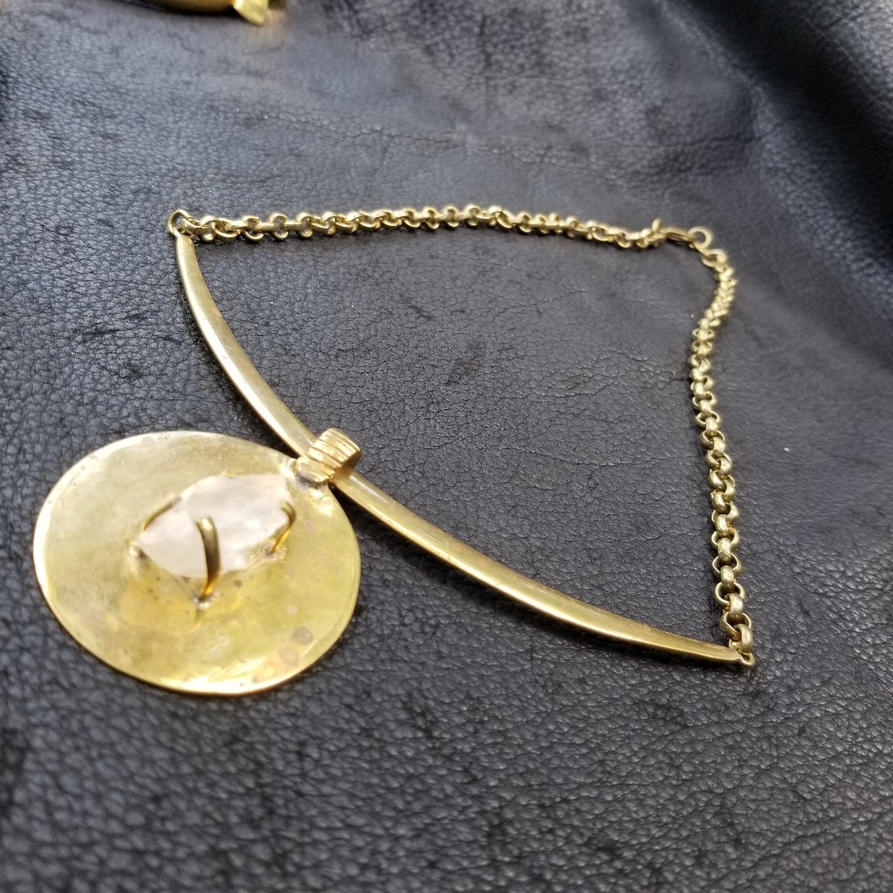 QUARTZ crystal pendant Brass necklace collar - Picture 2 of 5